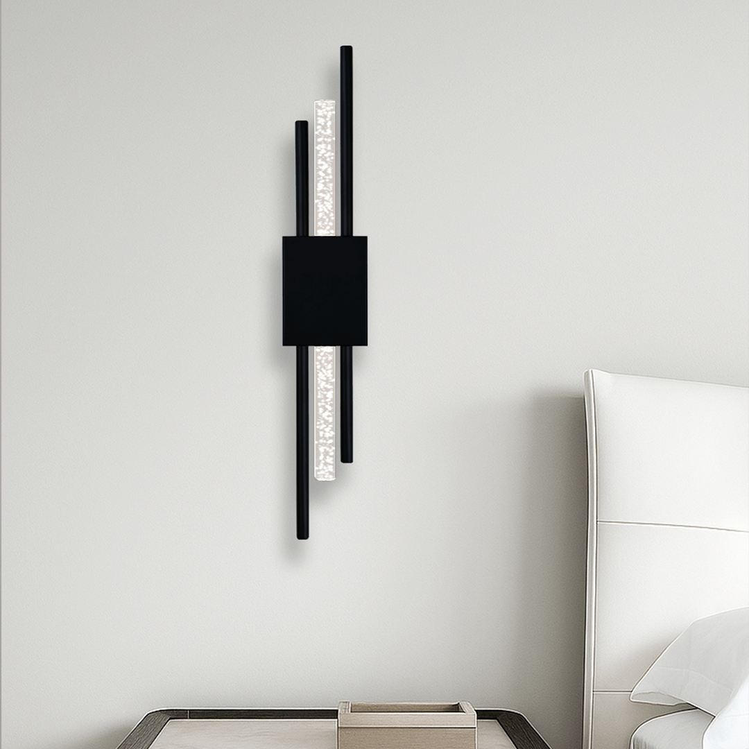 Glitch • Black • Hard-Wired